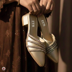 slip-on block heel mule